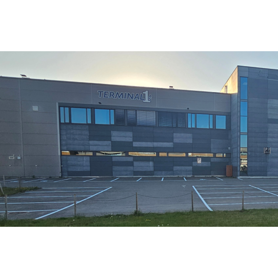 Terminal 1
